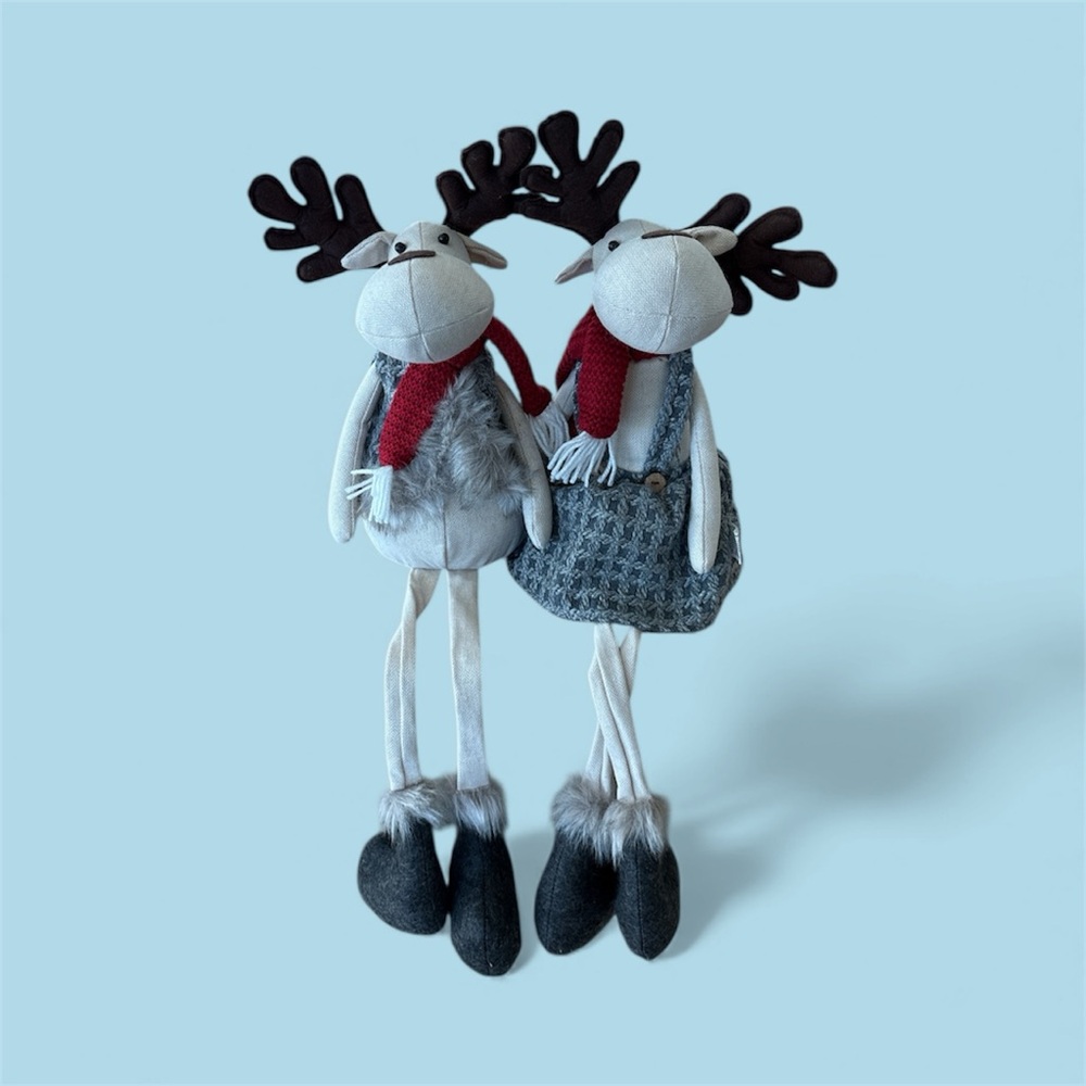 Source Unknown Festive Reindeer Decor with Red and Gray Accents